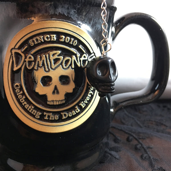 Tea Ball - Black Skull