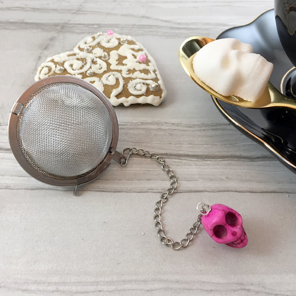 Tea Ball - Pink Skull